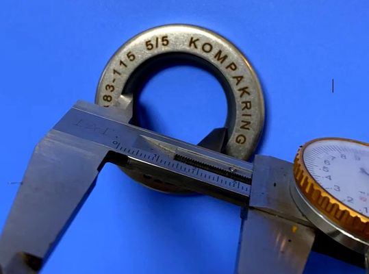 Высокотемпературное масляное уплотнение из стали+ПТФЭ для шестеренчатого насоса модели P-51